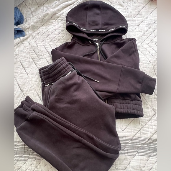 Lounge Apparel joggers - Picture 5 of 7